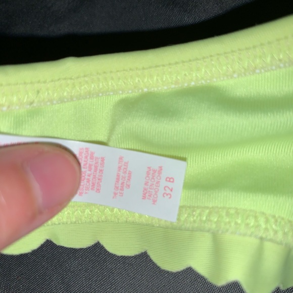 Victoria secret getaway bikini top - Picture 5 of 5